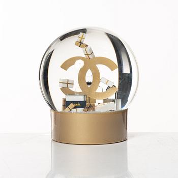 Chanel, snow globe.