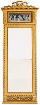 993. A late Gustavian mirror.