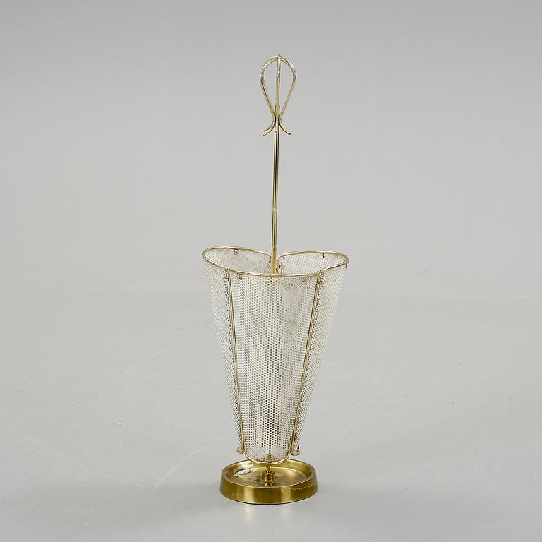 PARAPLYSTÄLL, omkring 1900-talets mitt.