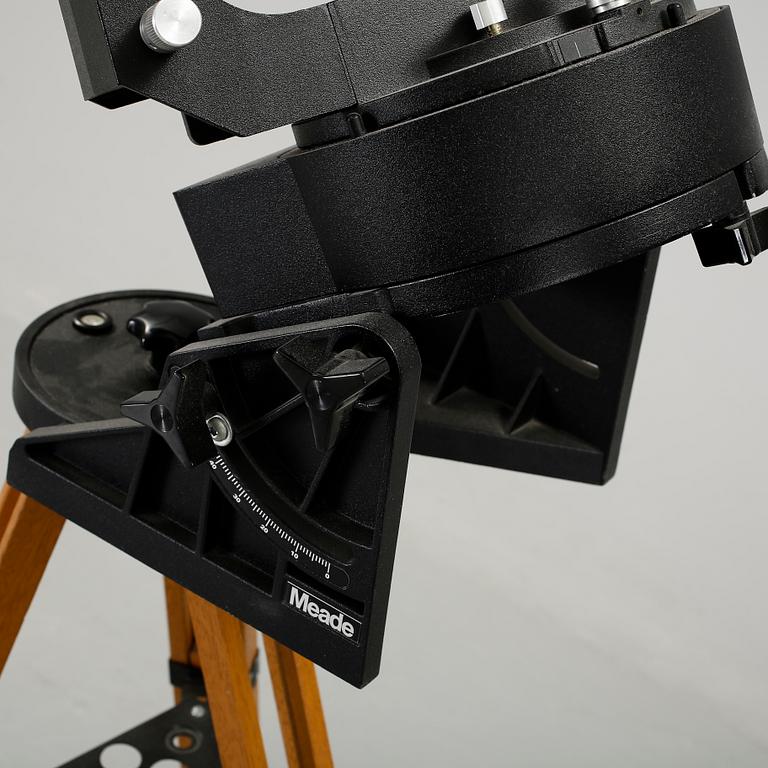 TELESKOP, Meade LX200, Schmidt - Cassegrain f/10, F: 2000mm, D: 203.