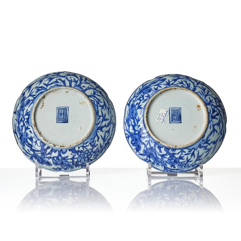 A set of 10 blue and white dishes, Tianqi/Chongzhen, 17th century.