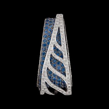 80. A sapphire and brilliant-cut diamond pendant. Sapphires total carat weight circa 3.00 cts.