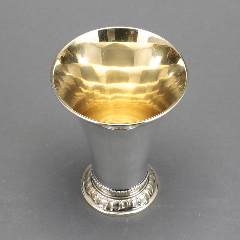 POKAL, silver, GAB, Stockholm, 1947. Vikt 132 gram.