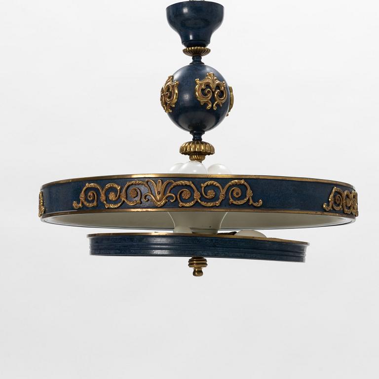 A 1930's ceiling lamp.