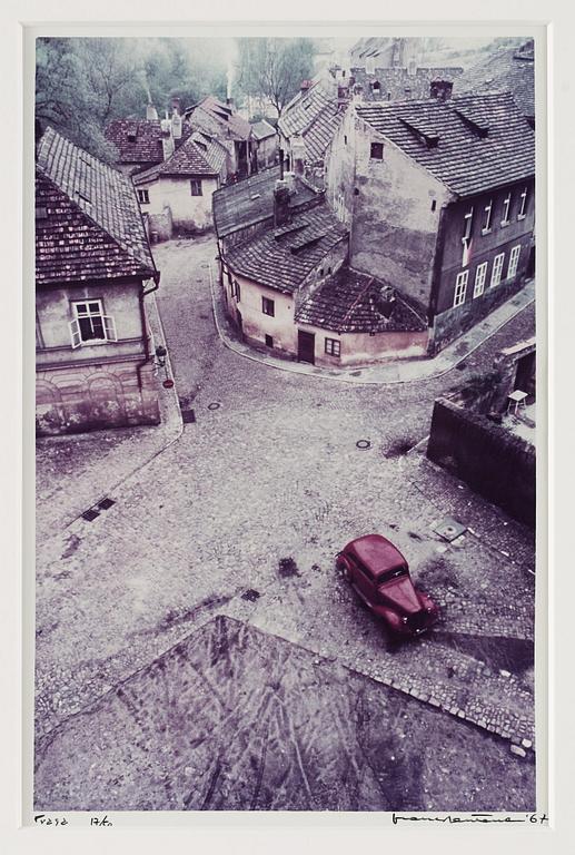 FRANCO FONTANA, fotografi, "Praga 1967".