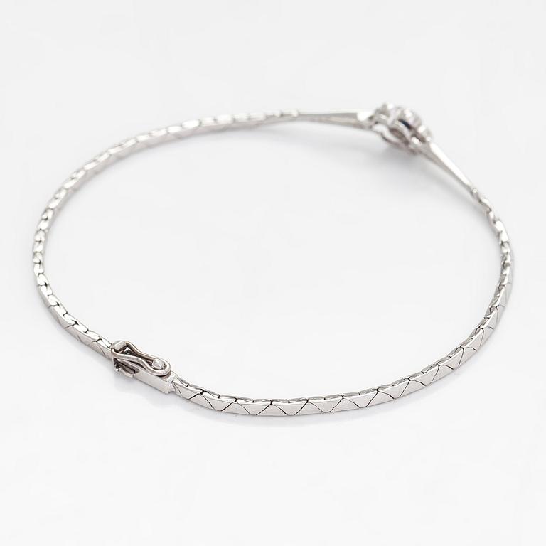 Rannekoru, 14K kultaa safiiri ja timantteja yht. n. 0.12ct. Tuontileimattu Westerback.