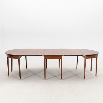 An English mahogany dining table later part of the 19th century.