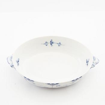 Service "Musselmalet Full Lace and Half Lace" 57 pcs Royal Copenhagen Denmark porcelain, second half of the 20th century.