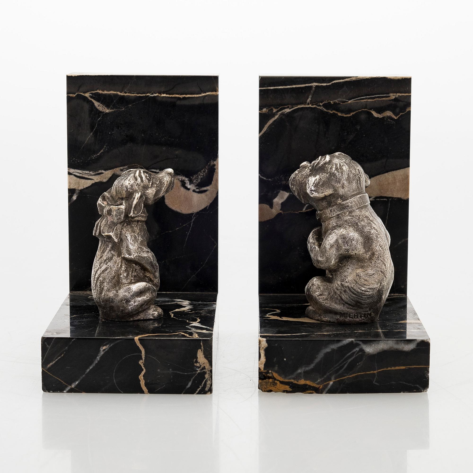 Bokstöd, ett par, stämplade i godset Bertin, Frankrike sannolikt 1925-30-tal.