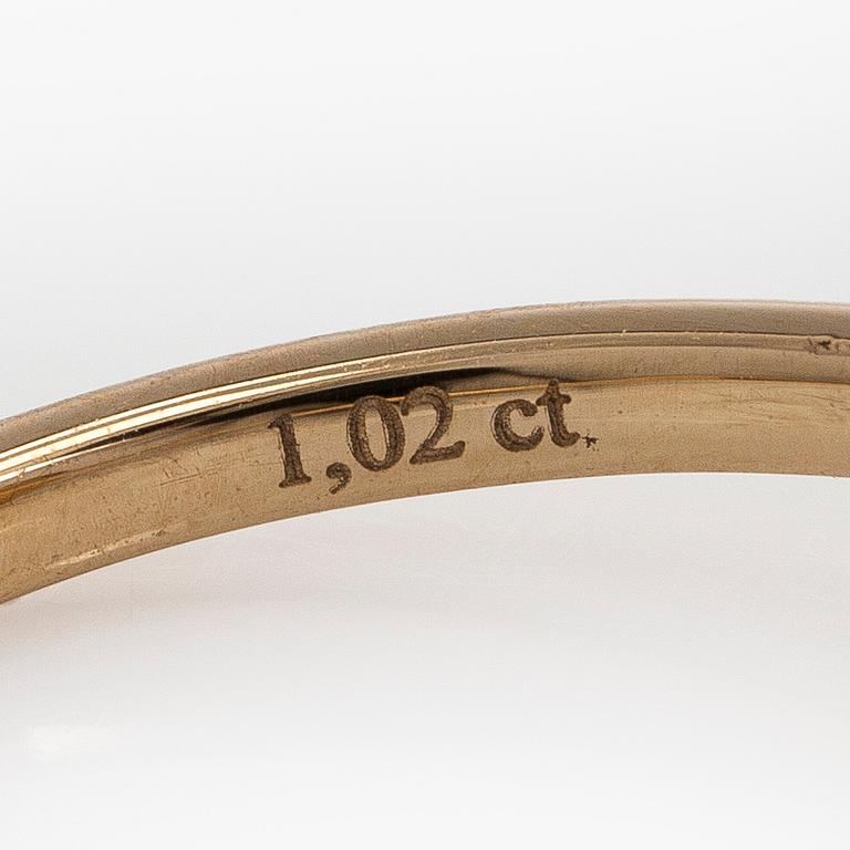 Ring, oval, brilliant cut, yellow diamond, 14K gold.
