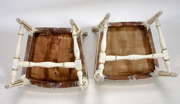 STOLAR, ett par mkt snarlika, gustavianska Stockholmsarbeten varav en signerad Melchior Lundberg, 1700-talets slut.