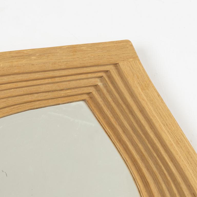 Front, spegel för Swedese, samtida.