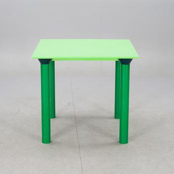 BORD, troligen Magistretti, Kartell, märkt.