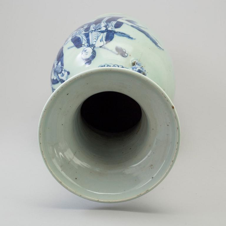 A large blue and white celadon glazed porcelain vase, Qing dynasty, late 19th century.