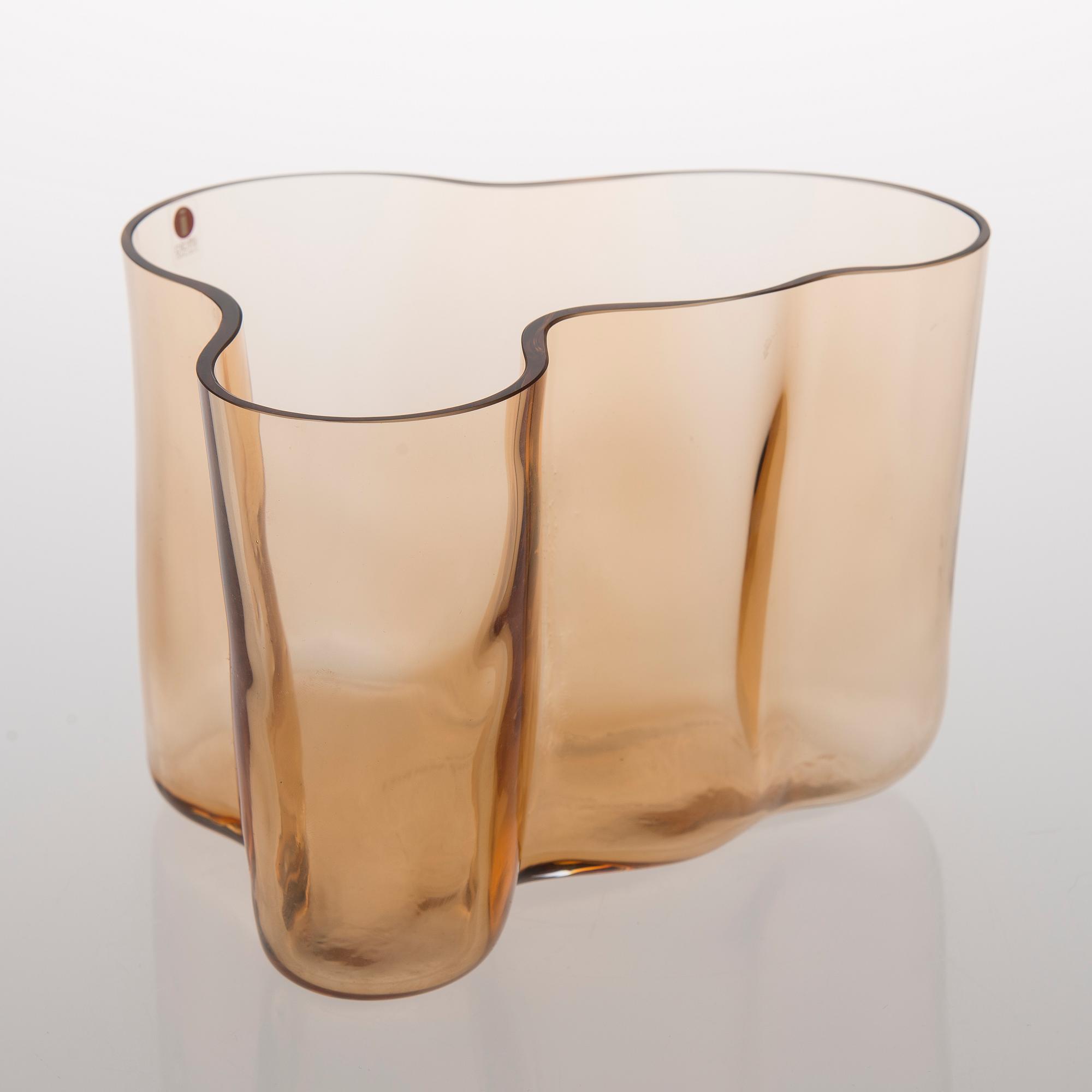 ALVAR AALTO, VAS, 'Savoy', glas, signerad Alvar Aalto Iittala 1936-1996.