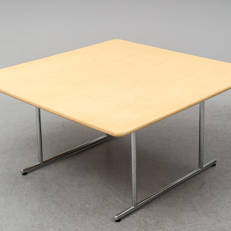 YRJÖ KUKKAPURO, bord, Avarte, Finland, 1980-tal.