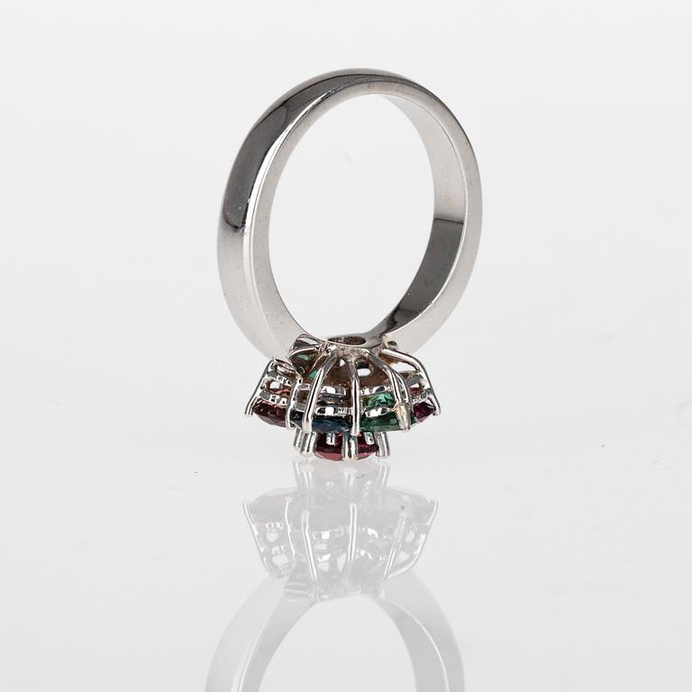 RING, 14K vitguld, turmaliner tot. 2,10 ct. Vikt 5,75 g.