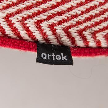 Vuodesohva, malli 550, Artek, 2000-luku. Malli muotoiltu v. 1994.