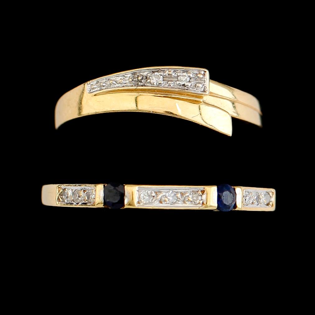 RINGAR, 2 st, 18 k guld, briljantslipde diamanter. Total vikt 4 g.