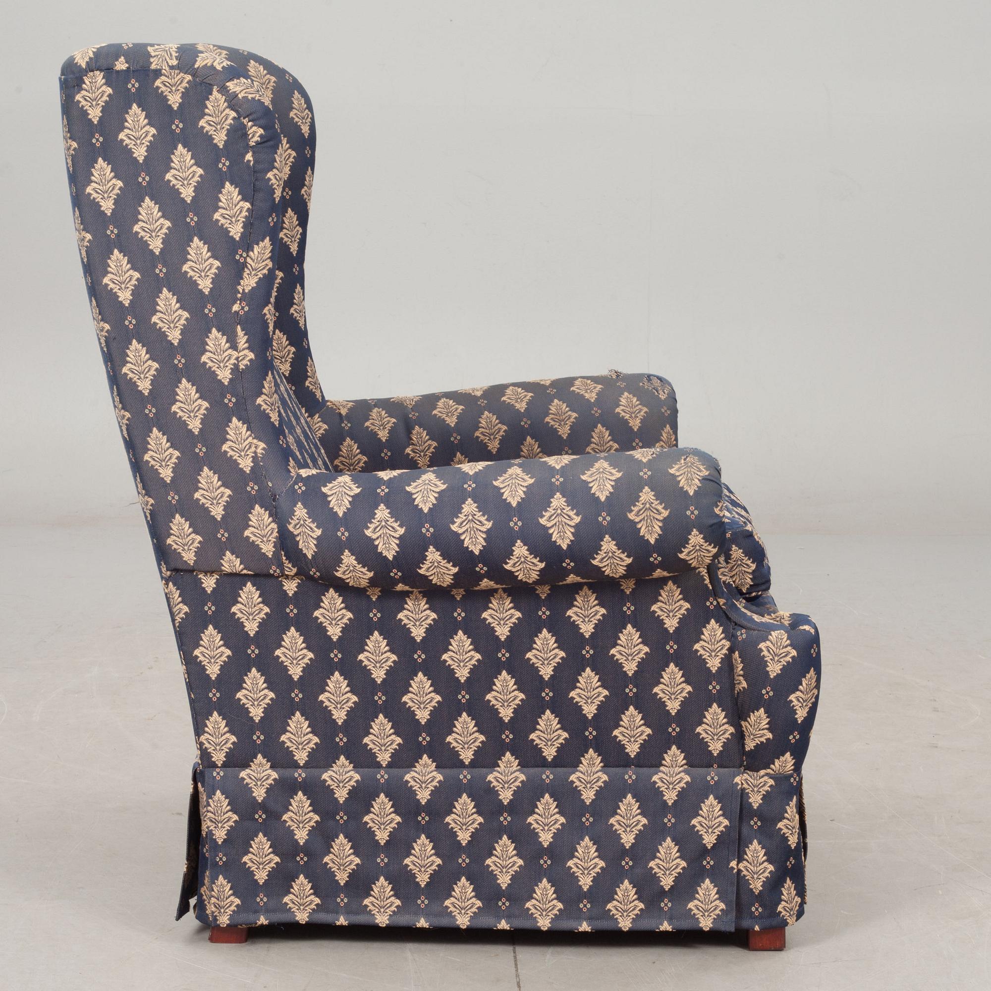 FÅTÖLJ, "Modell 3543, oxford". Firma Svenskt tenn. 1900-talets andra hälft.