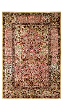 359. A semi-antique silk Hereke, West Anatolia, c. 147 x 100 cm.
