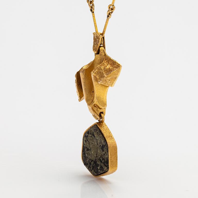 Björn Weckström, "Joiku", a 14K gold and copper ore necklace. Lapponia 1973.
