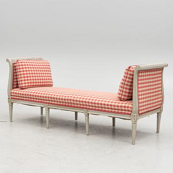 A Gustavian sofa, around 1800.