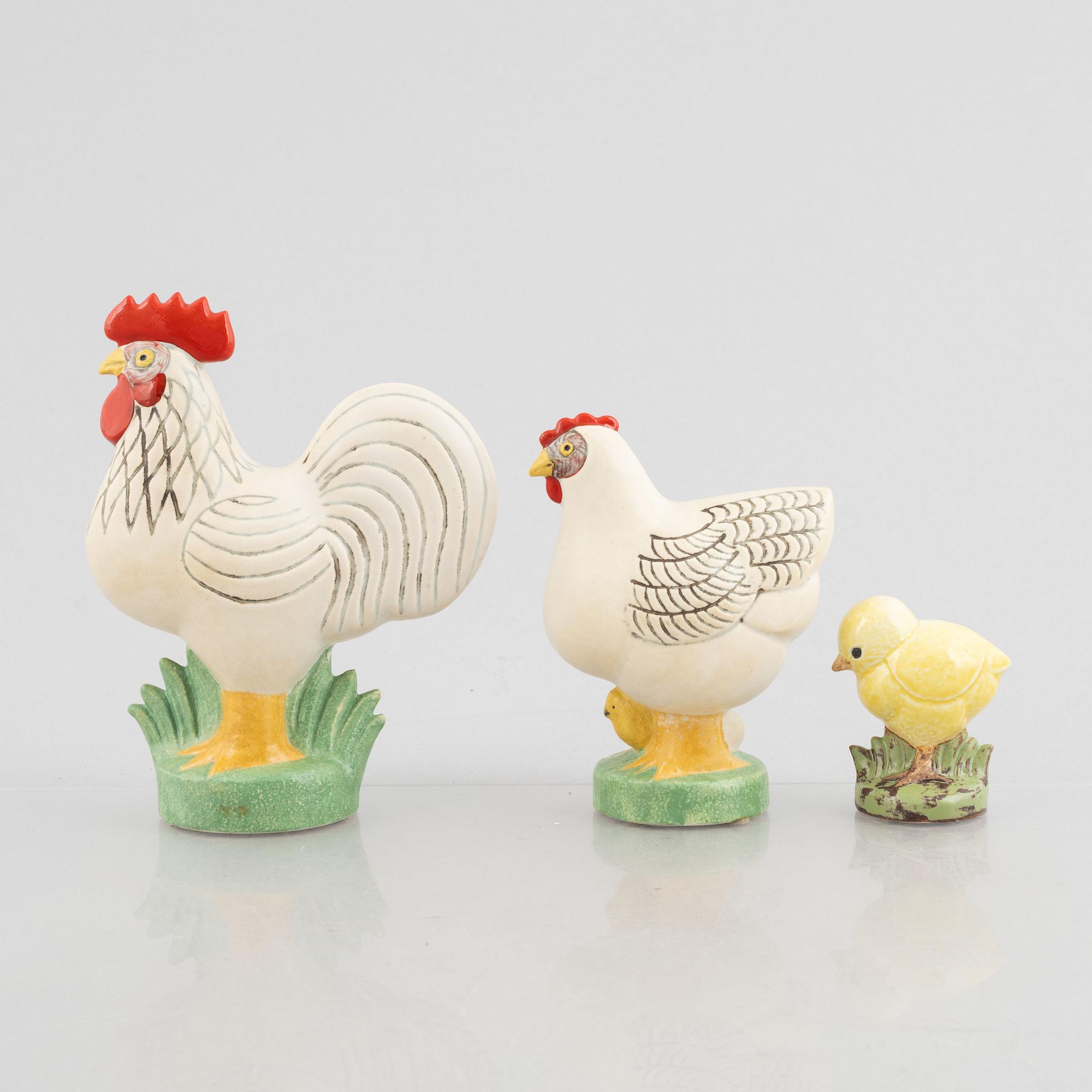 Lisa Larson, figuriner, 3 st, ur serien "Leghorn", K-Studion, Gustavsberg.