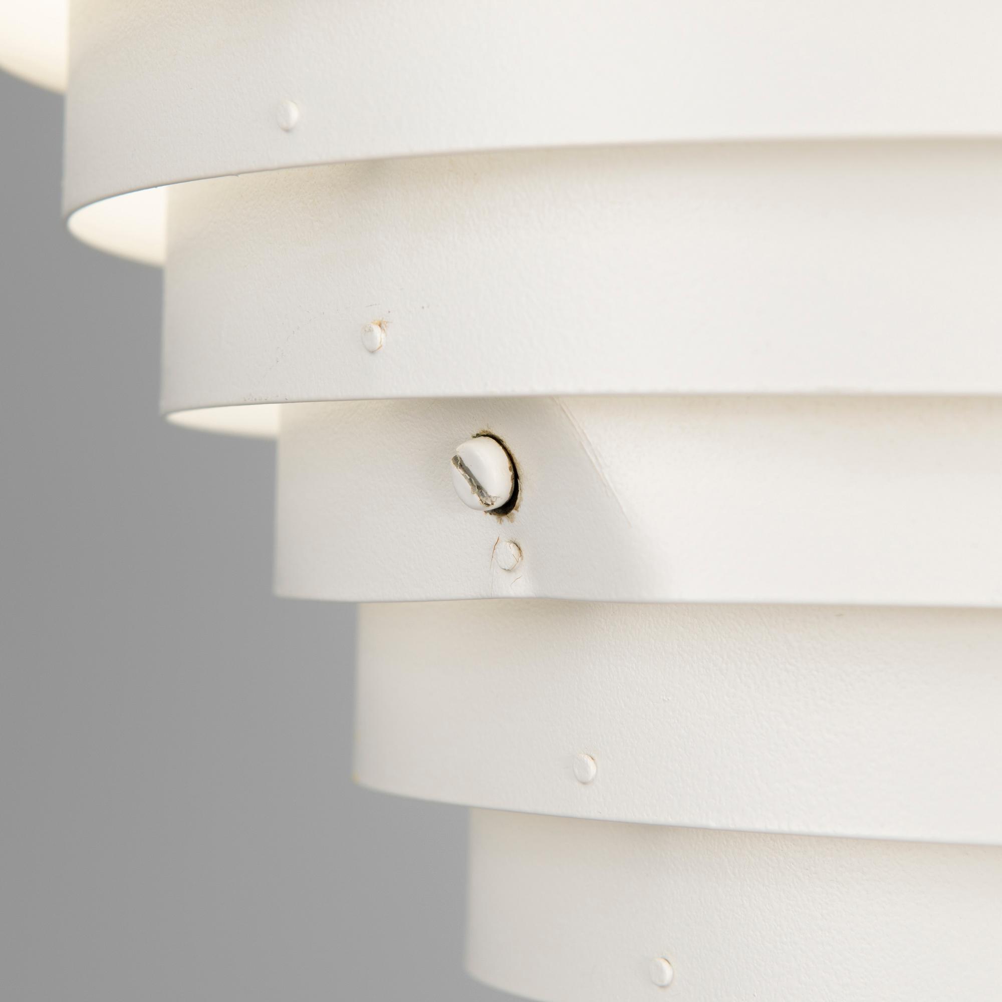 ALVAR AALTO, LATTIAVALAISIN, A 805 "Enkelinsiipi". Valmistanut Valaistustyö. Suunniteltu 1954.