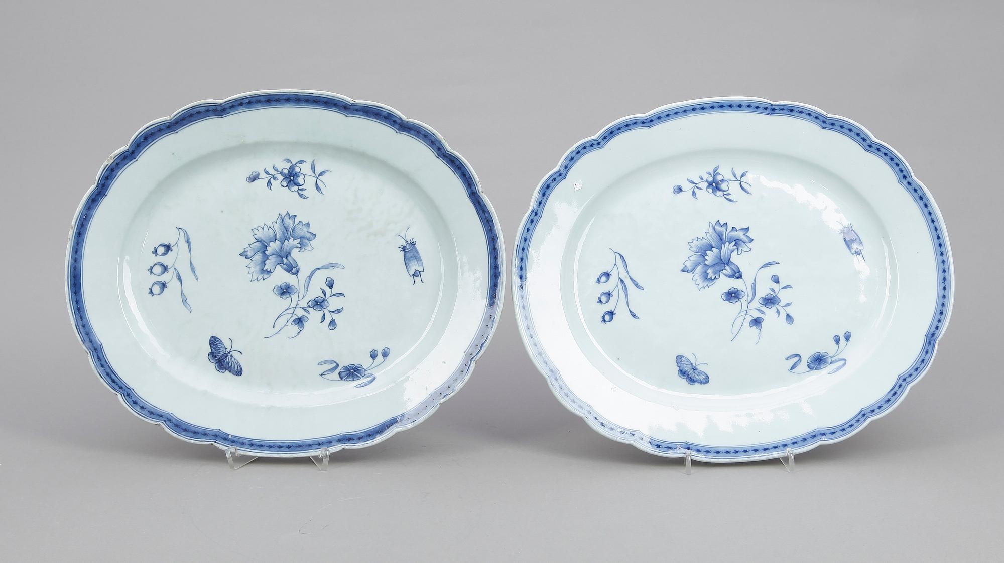 KAROTTER ETT PAR, & STEKFAT 2 st, porslin, Qingdynastin, Kina, 1700-tal till tidigt 1800-tal.
