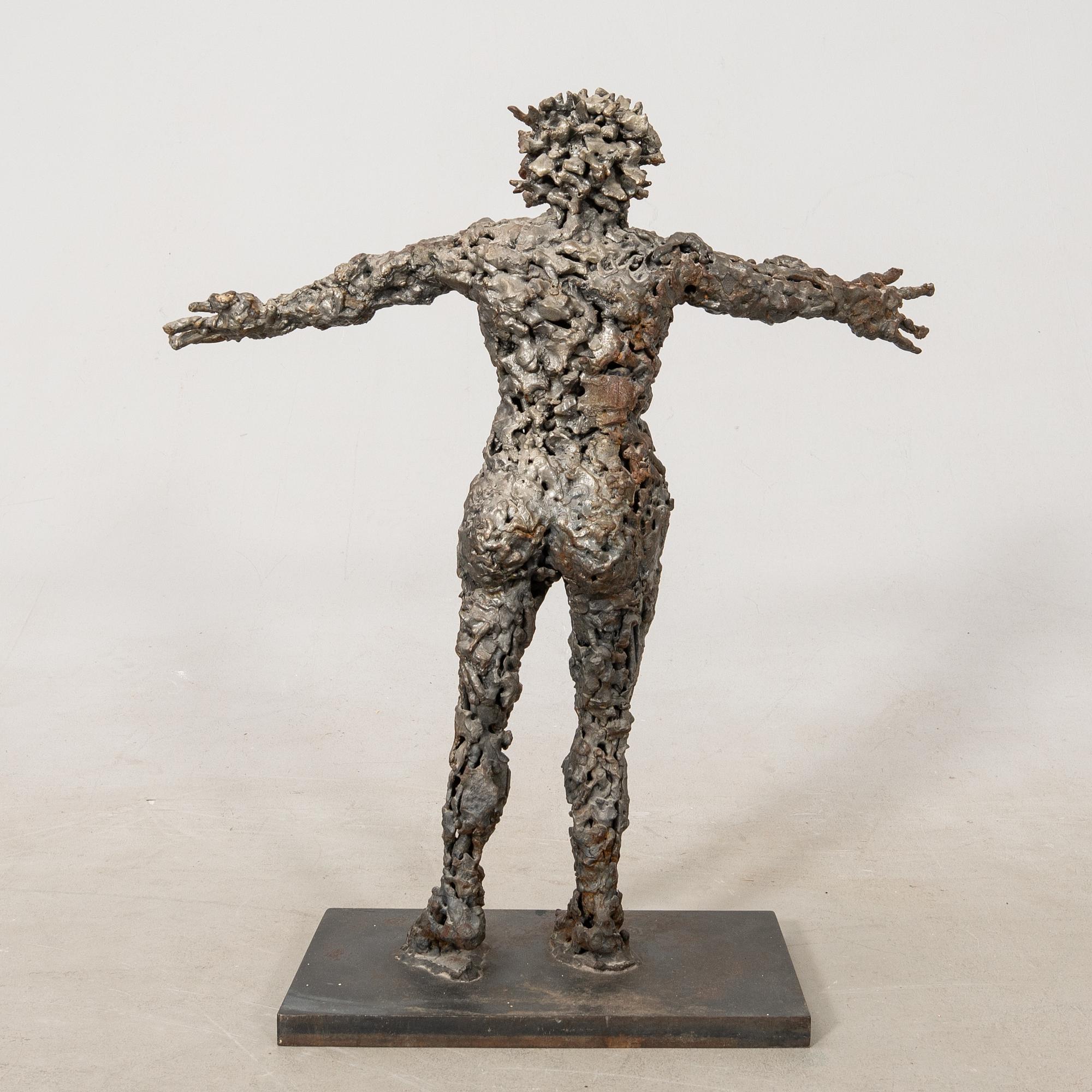 Jan Naliwajko, skulptur Stående man.
