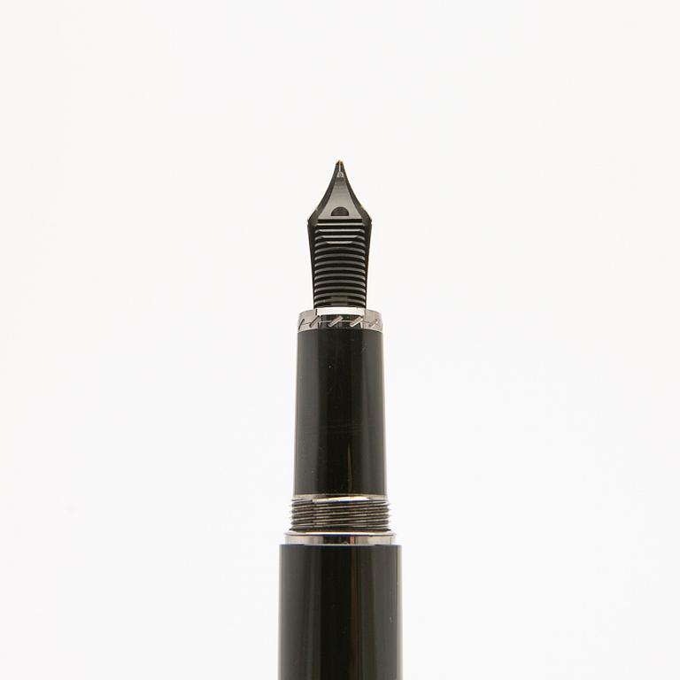 Montblanc, fountain pen, Writer's Edition, “Daniel Defoe”, Germany, 2014.