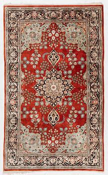 Carpet, Tabriz, silk, approx. 152 x 92 cm.