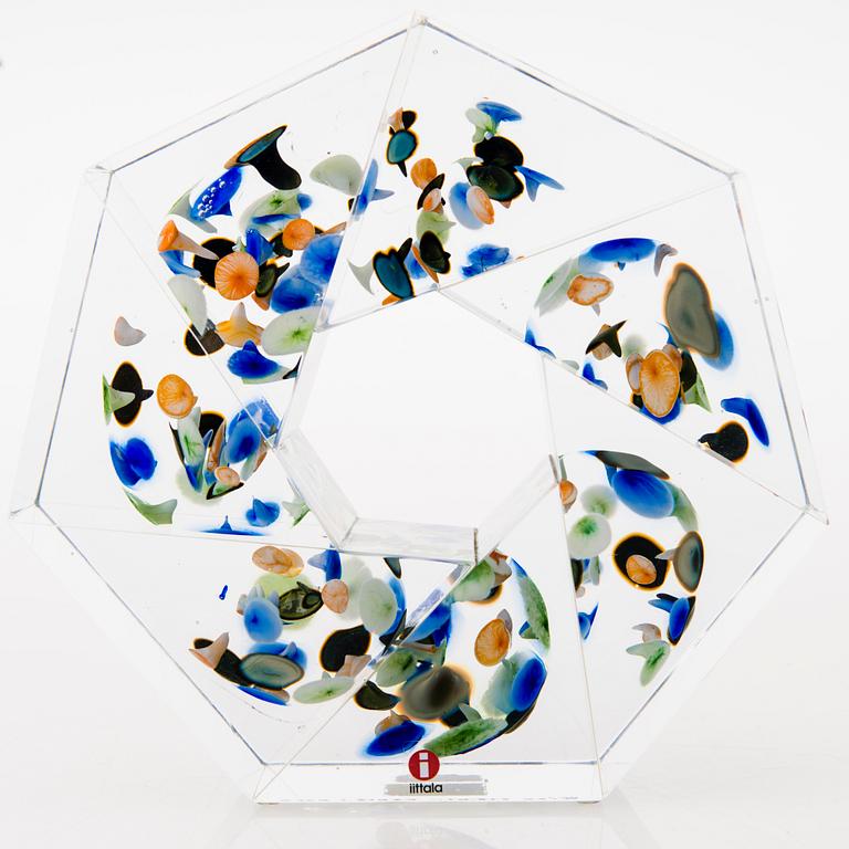 OIVA TOIKKA, a 'Liplatus' glass sculptur signed Oiva Toikka Iittala 2010 25/30.