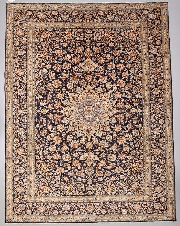 MATTA, Keshan, old. Ca 375 x 295 cm.
