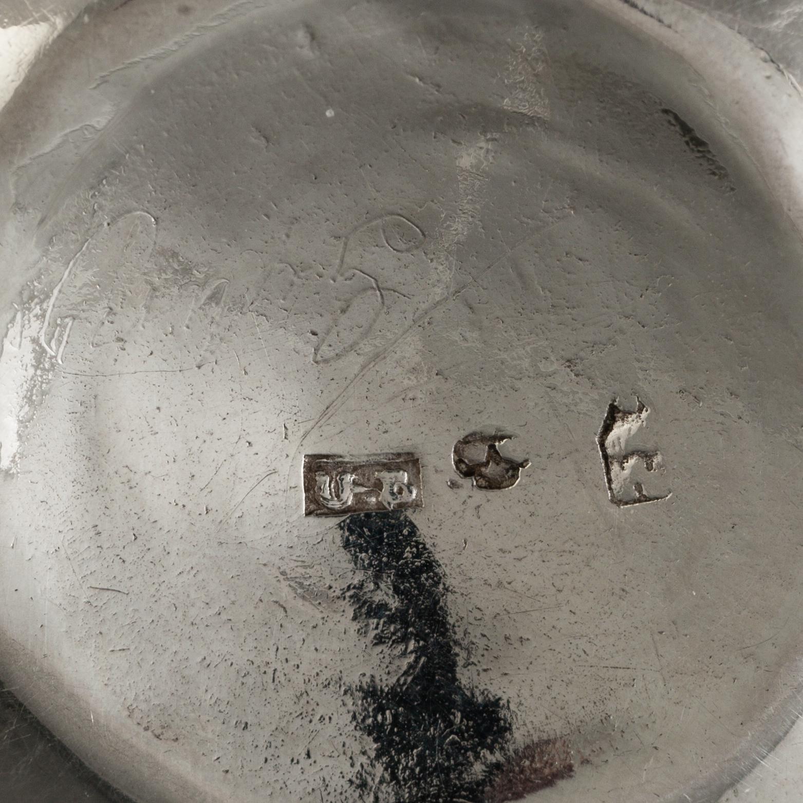 5 silverspoons, 1 silver sauce ladle and 1 silver beeker, Sweden, 19th century. Weight ca 326 grams.