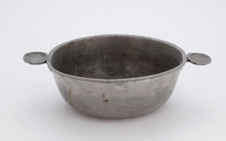 GRÖTSKÅLAR samt SKÅL, 2+1, tenn, Stockholm och Nyköping, 1800-talets början.