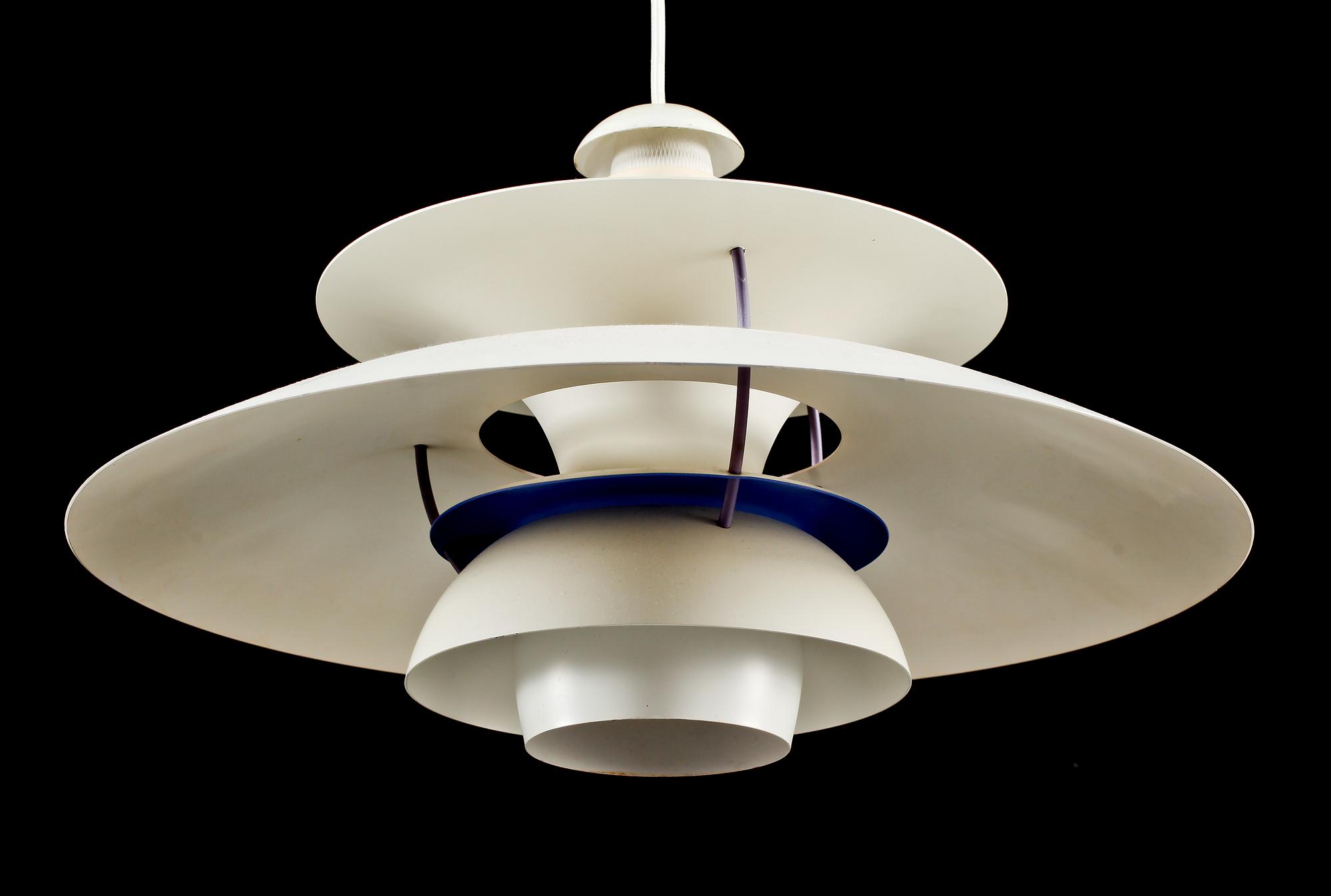 TAKLAMPA, "PH-lampa", Poul Henningsen, Louis Poulsen, 1900-talets fjärde kvartal. Höjd ca 28 cm.