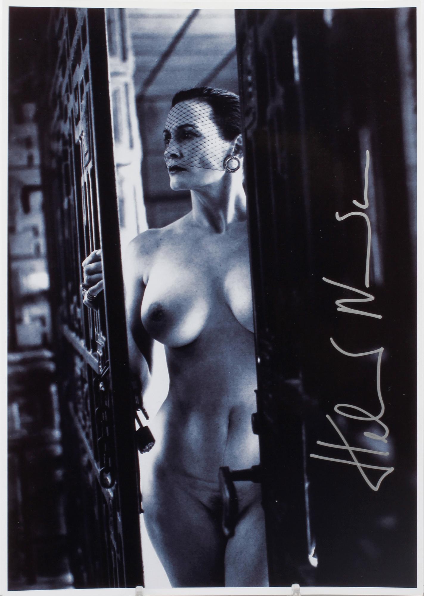 AUTOGRAFBILD, signerad Helmut Newton, 2000-tal.