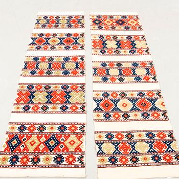 Bench lengths, a pair, crab-snare southern Skåne possibly Herrestads district late 19th century approx. 185x55 cm and 184x54 cm.