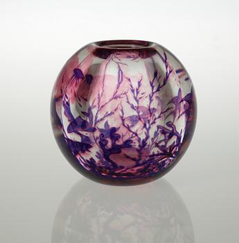 An Edward Hald 'fish graal' glass vase, Orrefors 1942.