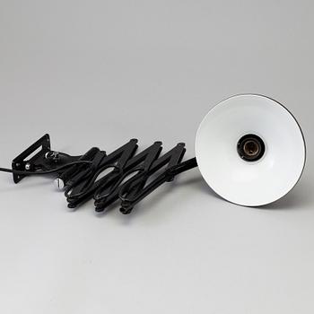 VÄGGLAMPA, Christian Dell, Kaiser & Co, formgiven 1936.