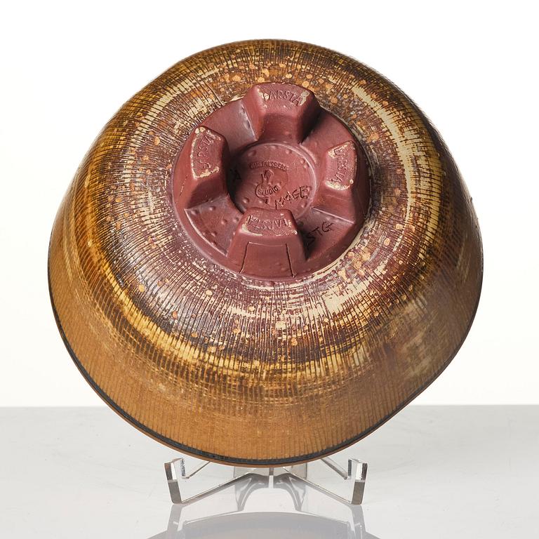 Wilhelm Kåge, a "Farsta" stoneware bowl, Gustavsberg Studio, 1956.