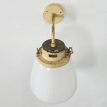 Paavo Tynell, a 1930s wall light model 2305 for Taito.