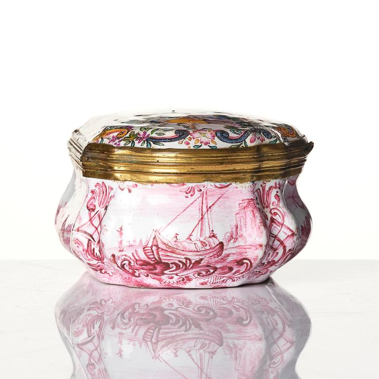 An enamel box with cover, Qing dynasty, 18th century.