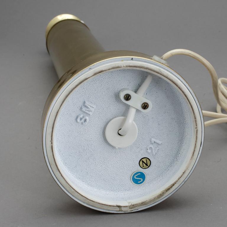 BORDSLAMPA, 1900-talets andra hälft.