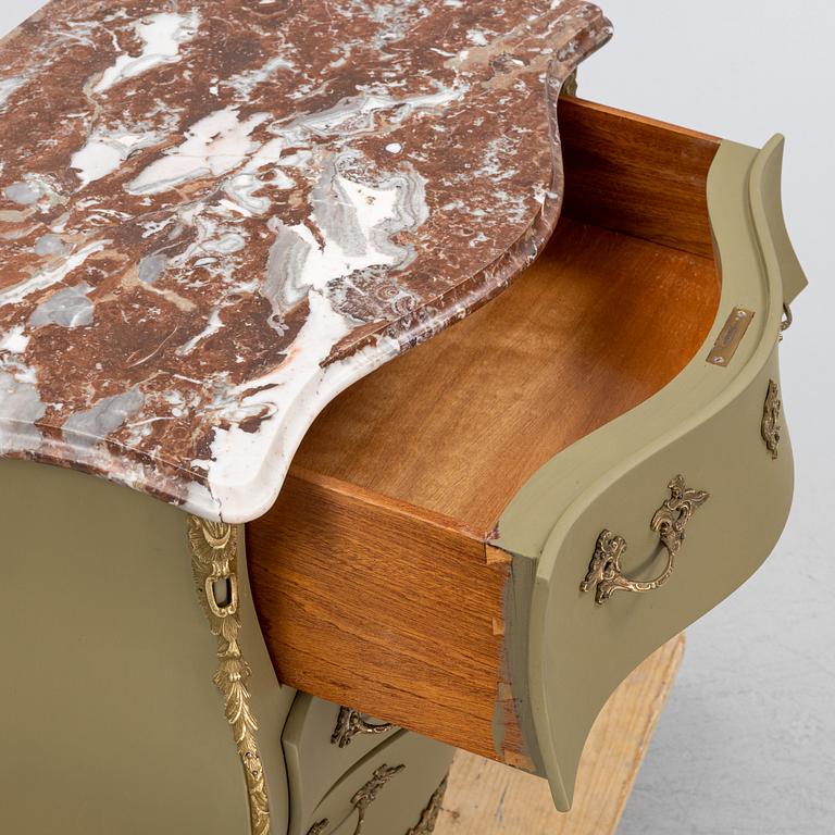 Byrå, rokokostil, 1900-talets första hälft.