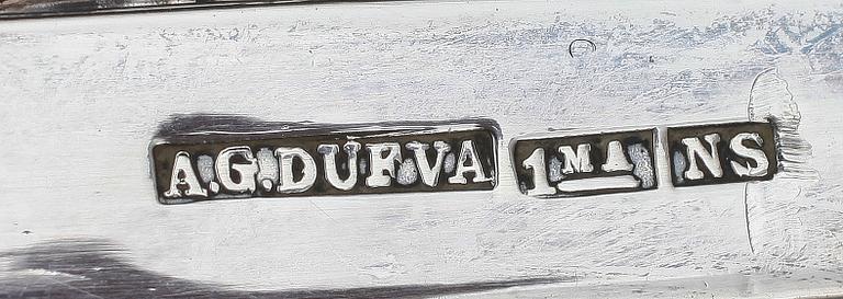 LJUSSTAKAR, ett par, nysilver, gustaviansk stil, AG. Dufva, omkring 1900.