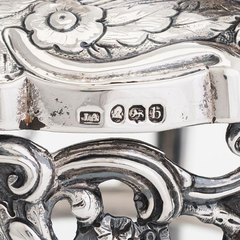 A Georgian seven-piece, sterling silver tea and coffee set, maker's mark of Joseph Angell, London 1817-1823.