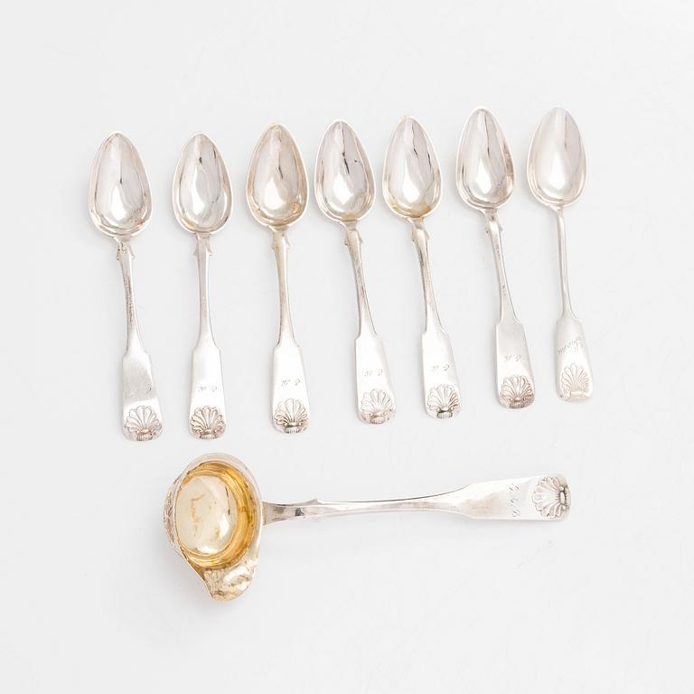 Shell motif silver cutlery, 27 pcs, seven from 1864-66, the rest from the 1920s, Finland.